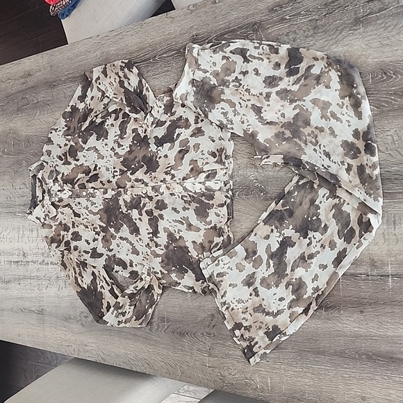 PrettyLittleThing Brown Cow Print Beach Flares and Shirt Set Size 2 - Picture 4 of 12